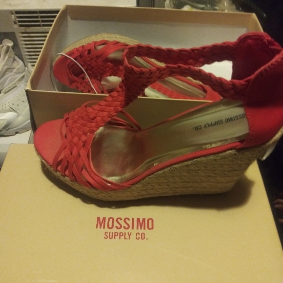 Heels - Picture 3 of 5